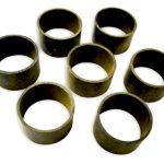 Plastic reusable two part mold for secure, precise, and durable sample preparation in metallographic mounting.
